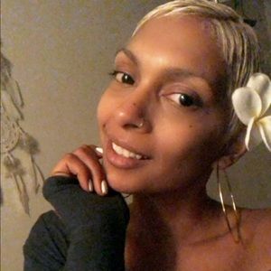 Meet your Posher, Micasha